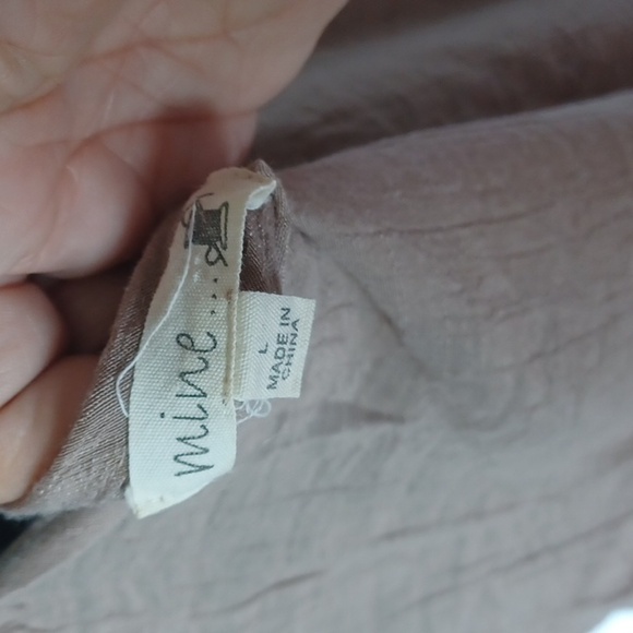 “MINE “Boho woman’s sleeveless Tan top, Flowers, Ruffles, Elastic - Picture 7 of 9